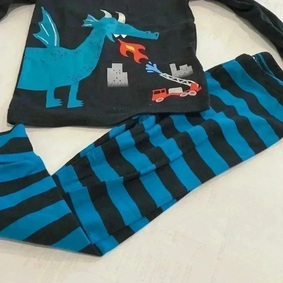 Carter’s Pajamas - Picture 4 of 9